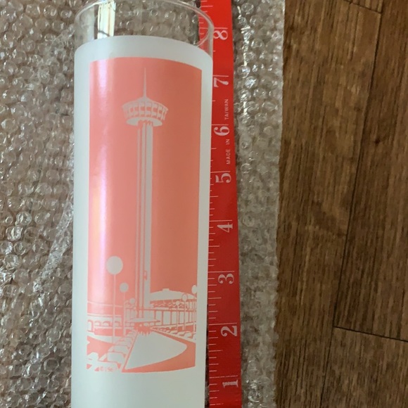 Vintage Skylon Tower in Canada pink and white frosted souvenir glass,See comment - Picture 5 of 7